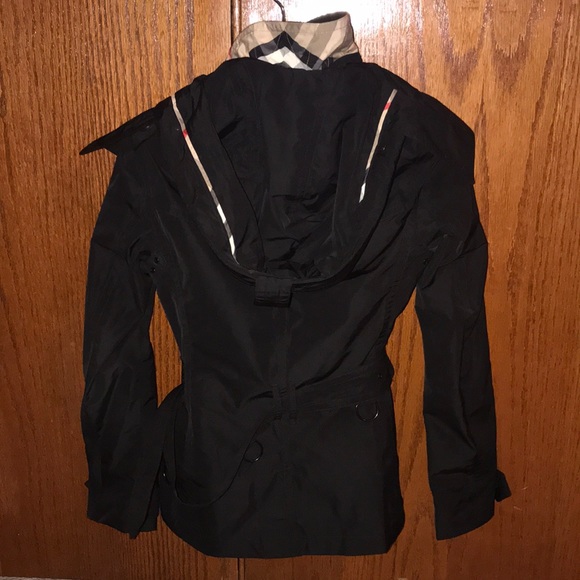 Women’s Burberry Jacket - Picture 2 of 6